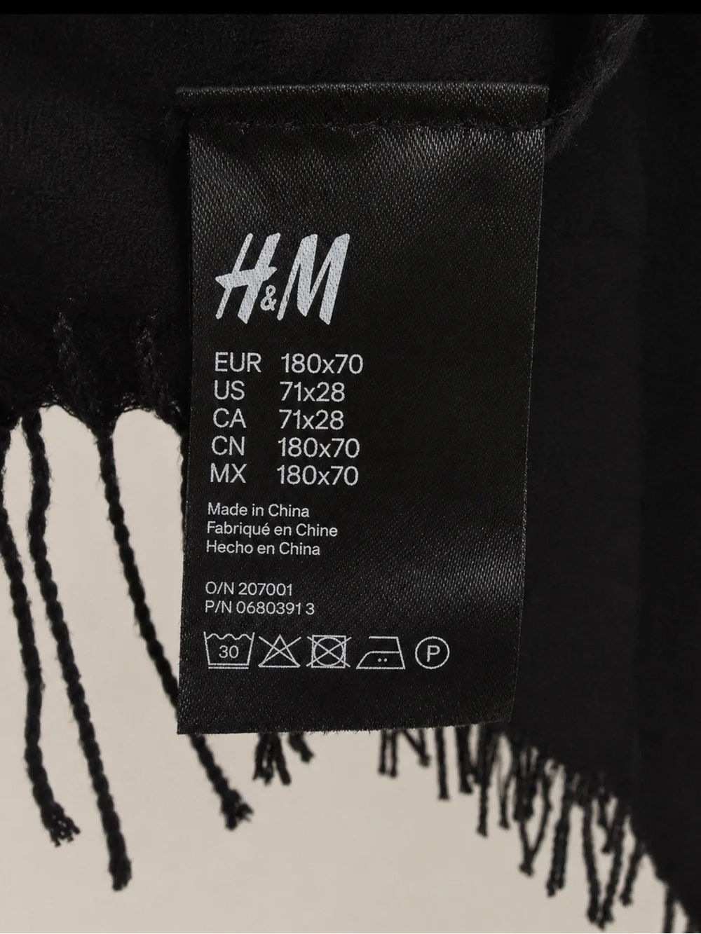 H&M Black Oversized Scarf Mens Wrap Shawl Fringe 71x28” excellent condition